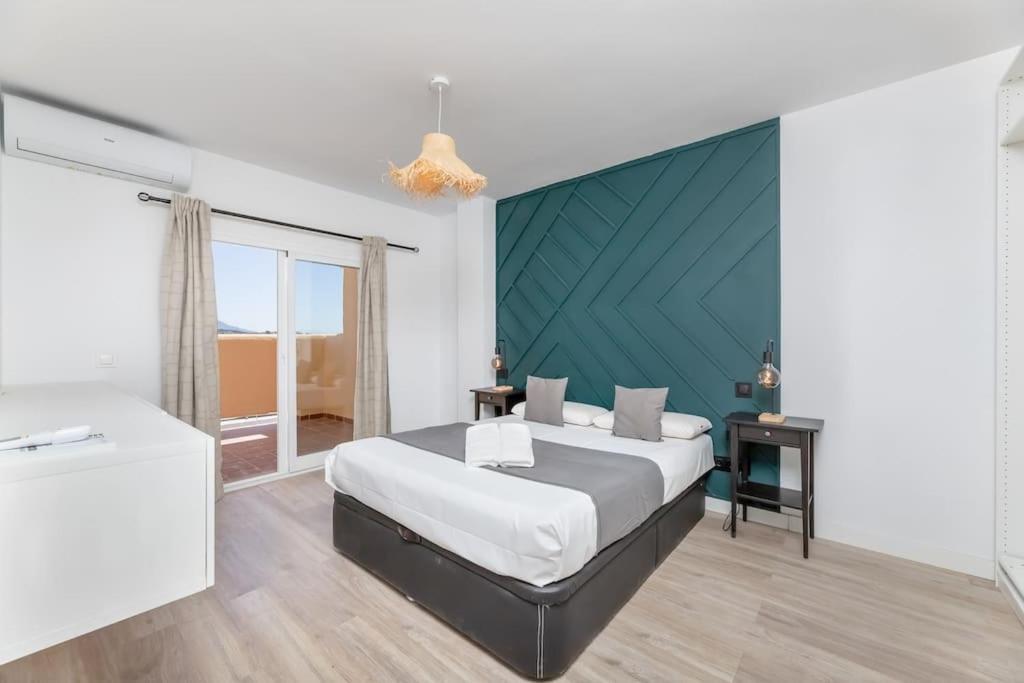 Renovated Townhouse Walk To And Golf Rdr417 *